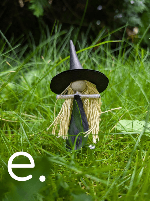 Mini Halloween Witches