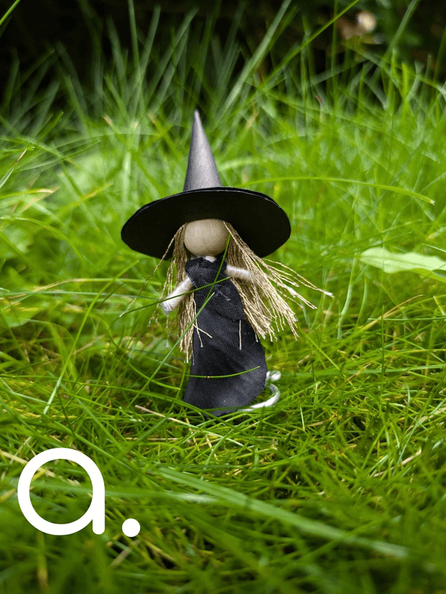 Mini Halloween Witches