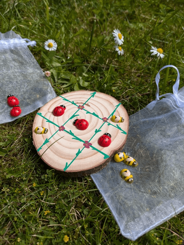 Noughts & Crosses Game